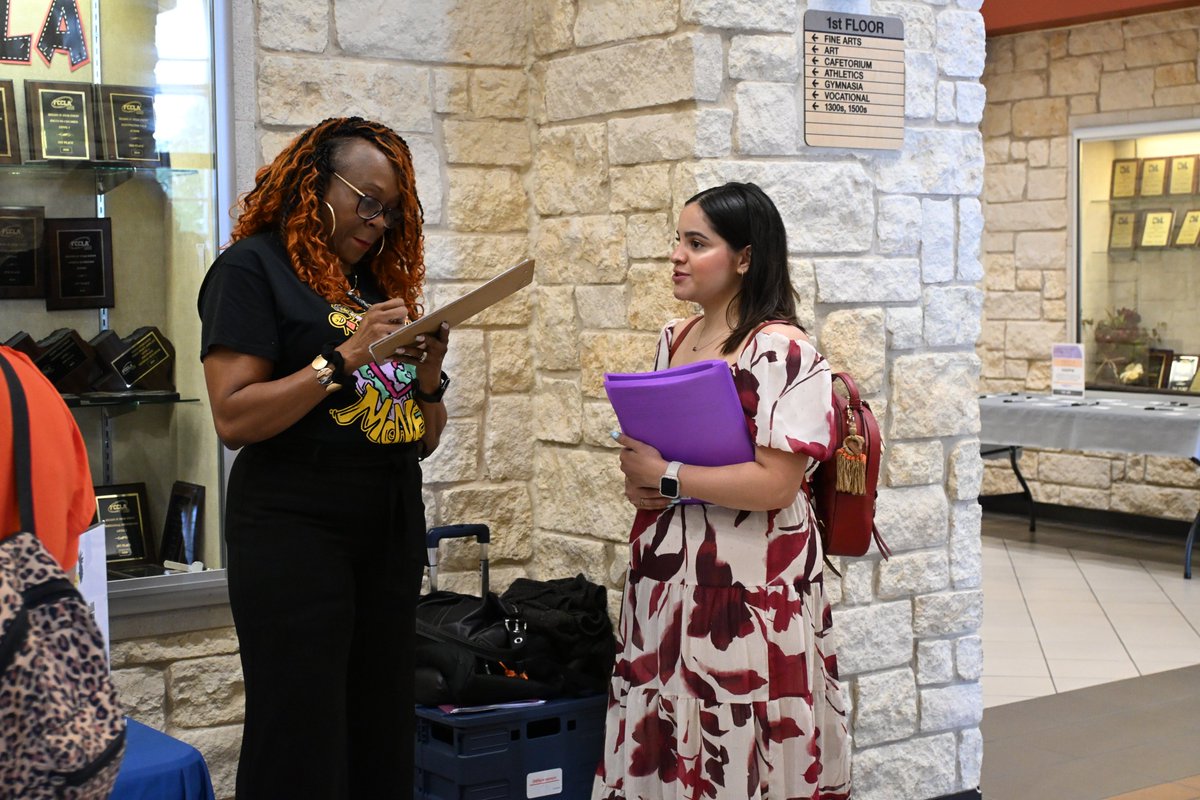 LamarCISDHR's tweet image. Thank you to everyone who joined us for the Special Ed Job Fair ! It was a fantastic day of connecting with passionate professionals committed to making a difference. We’re excited about the future—together, we grow!