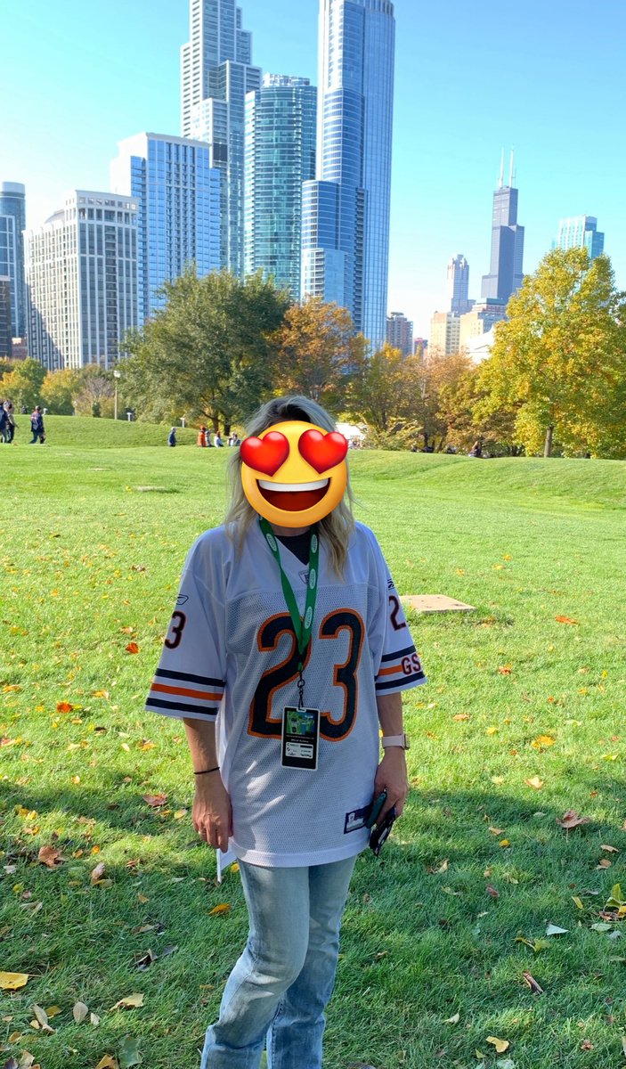 Am I your type of MILF? I enjoy a night out to dance, boating, Motorcycles, and going to sports events.  If I get enough ♻️, ❤️ &amp; Comments on this maybe I will show you what else I really enjoy 😉 😈
