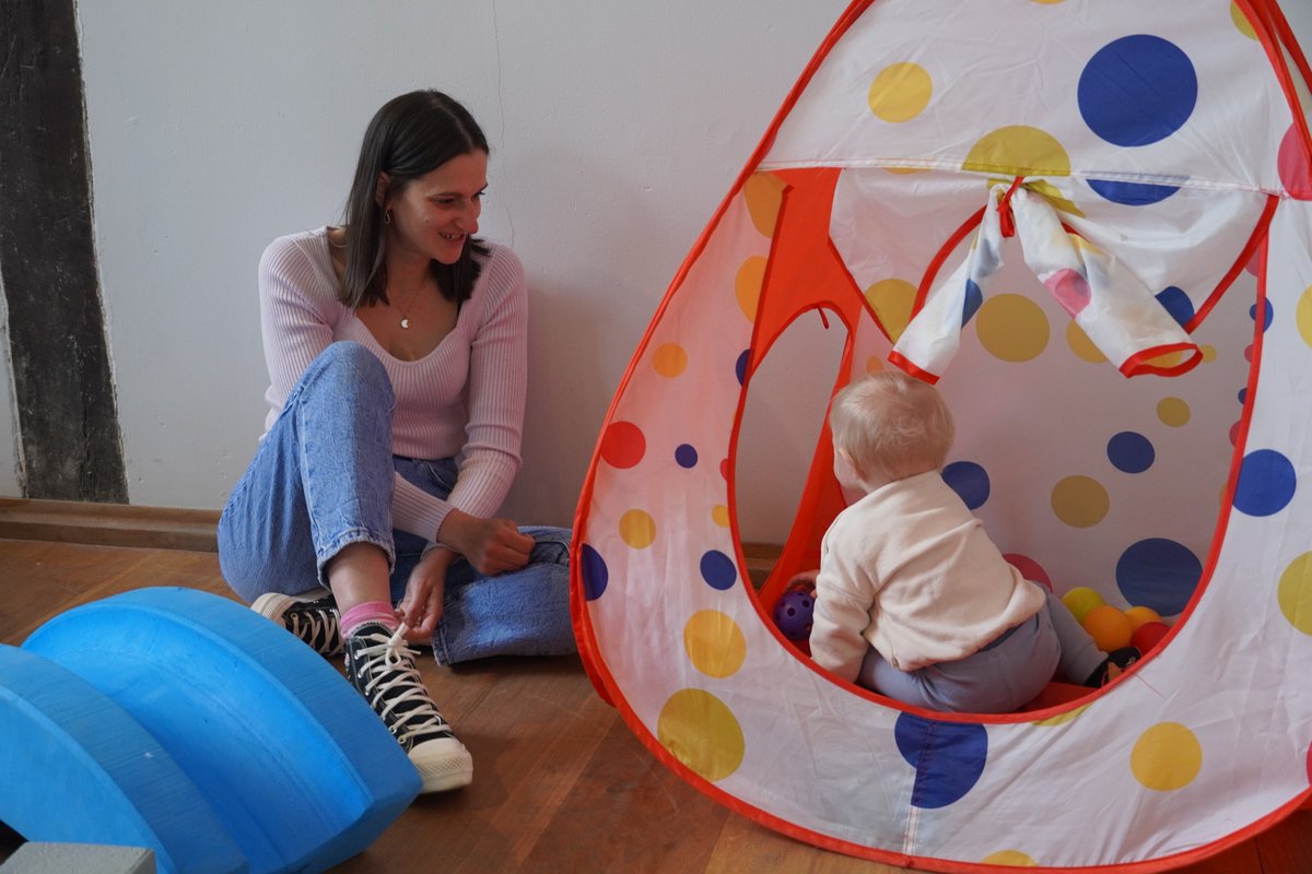 🎒 Calling all tiny campers! Adventure awaits at this week’s Mini Museum 🏕️

Enjoy a camping-themed session for under-5s with:
📚 Storytime
🖼️ Gallery fun
🏰 Tudor Hall play

🎟️ Free for families – limited spaces!
👉 Book now: ow.ly/E2sM50WeHTO