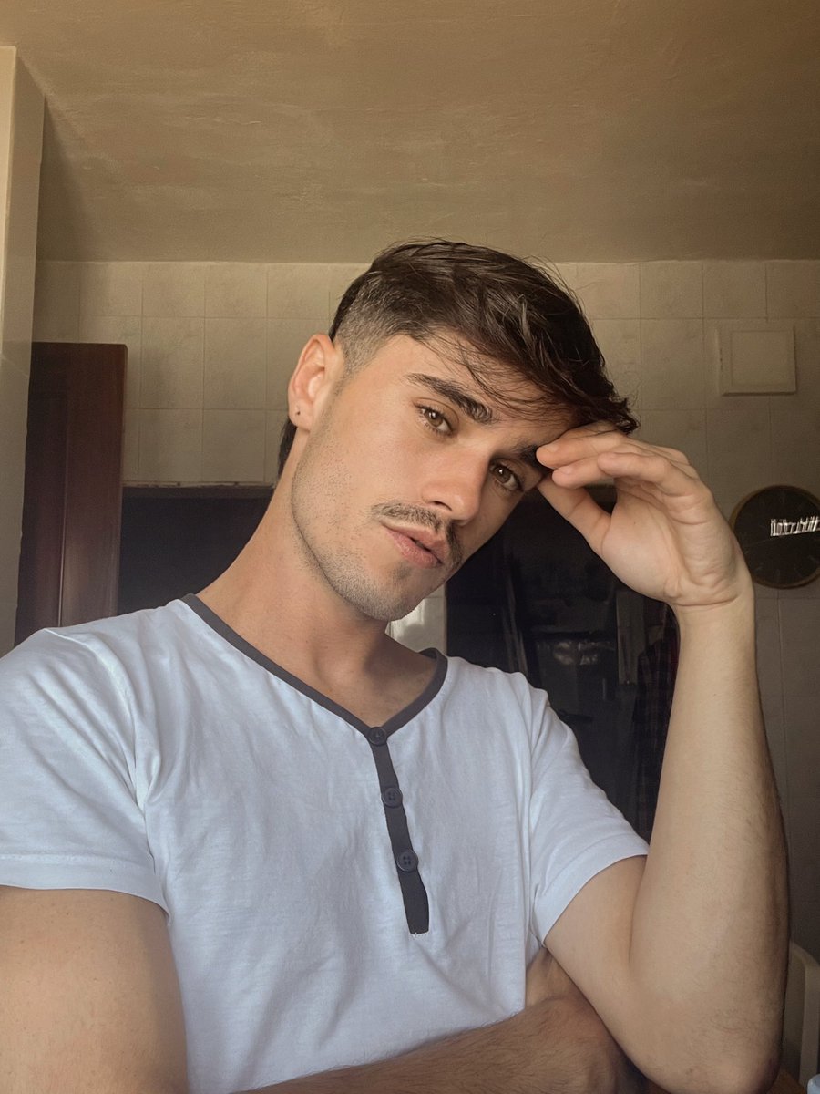 joseeCDMG's tweet image. La cara de los lunes 😴🥱