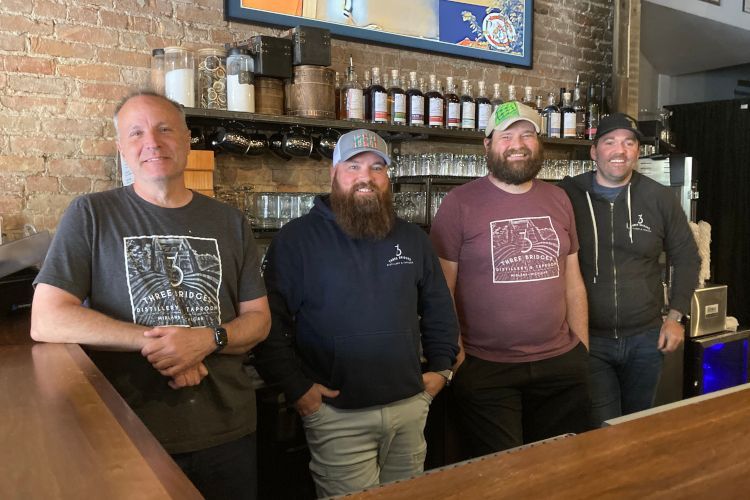 CatalystMidland's tweet photo. Three Bridges distillery expands with craft brews, event space and bigger dreams https://t.co/zq9TFiElZe https://t.co/J0LQ4xqTHl