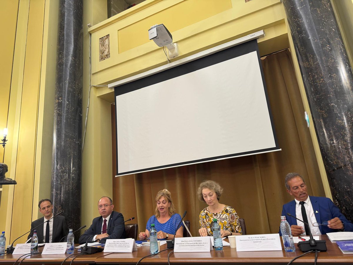 Honoré de parler du rôle croissant de la <a href="/CIJ_ICJ/">CIJ_ICJ</a> dans le monde d'aujourd'hui &amp; sa lourde charge de travail dans le cadre du Colloque « Le droit à l'appui du projet européen? (Re)penser les limites du droit », dédié à la 30e anniv. du Collège juridique 🇨🇵-🇷🇴 d'études européennes.