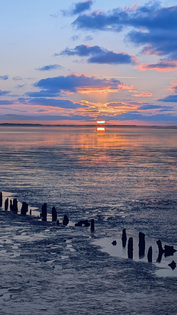 Hallo, ich war jetzt 3 Wochen in Ostfriesland und habe euch das hier mitgebracht: