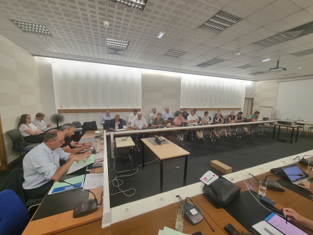 Aujourd'hui, au <a href="/departement59/">Département du Nord</a> , c'est... Jour de Commission
😊Plaisir de présider la C5 Environnement Ruralité Eau Développement durable Mobilités 
➡️Présentation des rapports qui seront soumis à vote en plénière et commission permanente du #CD59 du 30/06