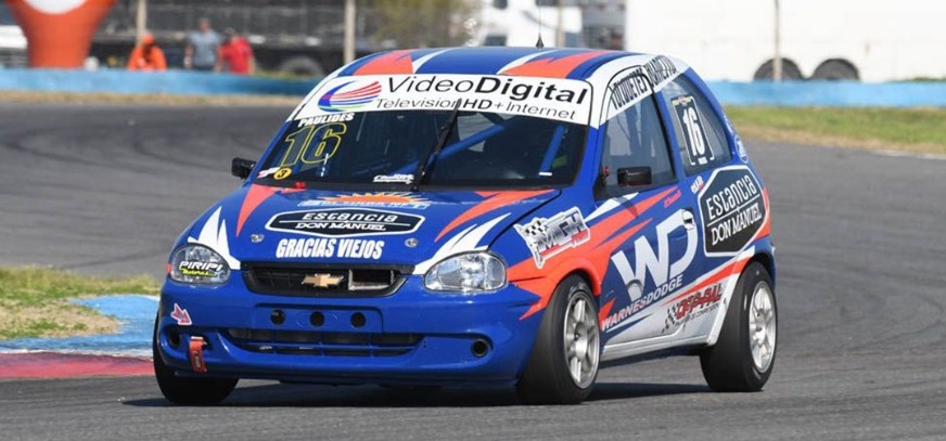 Clasificando (@_clasificando) on Twitter photo Juan Cruz Paulides será uno de los regresos que tendrá la C2 del <a href="/TurismoPista/">Turismo Pista</a> en la Carrera de los 300 Pilotos en el circuito 12 de <a href="/AutodromoBA/">AutodromoBA Oficial</a> 🚥
El bonaerense, a bordo de un Corsa, contará con un invitado de jerarquía como Lucas Carabajal 🏁 Juan Cruz Paulides será uno de los regresos que tendrá la C2 del <a href="/TurismoPista/">Turismo Pista</a> en la Carrera de los 300 Pilotos en el circuito 12 de <a href="/AutodromoBA/">AutodromoBA Oficial</a> 🚥
El bonaerense, a bordo de un Corsa, contará con un invitado de jerarquía como Lucas Carabajal 🏁