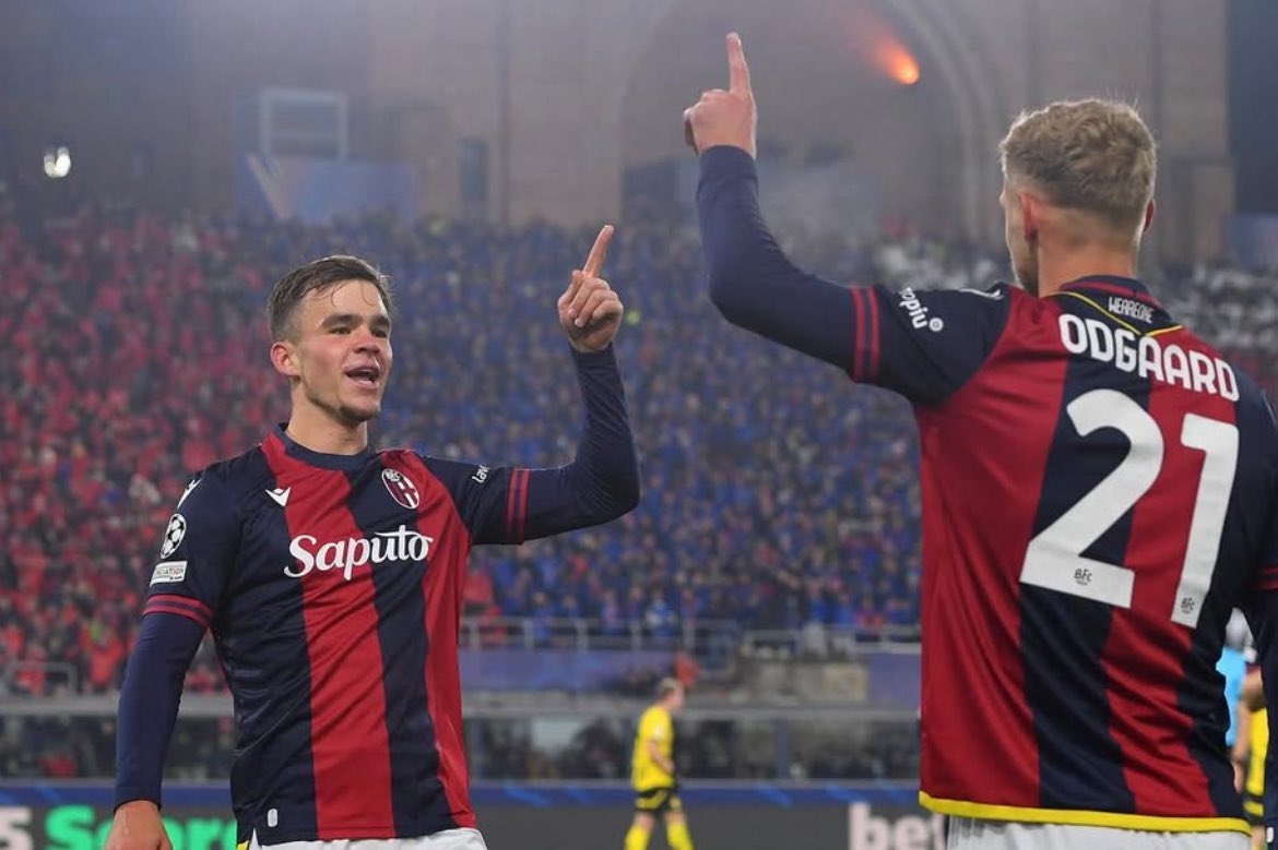 🏃🔙DALLINGA E ODGAARD A CASTELDEBOLE!

 #Odgaard e #Dallinga, dopo essersi sottoposti all’intervento di sports hernia il 26 maggio scorso, oggi sono rientrati a Casteldebole per iniziare in anticipo il recupero verso la prossima stagione

 #Bologna #BolognaFC #SerieA