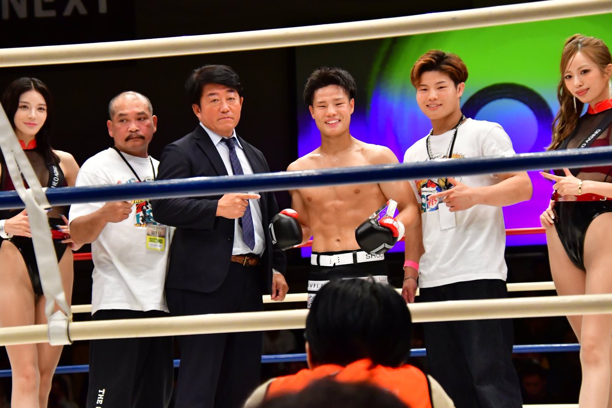 SB 2月大会の敗戦から見事なKO勝利で山田虎矢太選手の感情も大爆発。頼もしい剛腕を持つ虎矢太選手の復活劇だった。11/24 SB創設40周年記念大会・S-cup世界フェザー級トーナメントで兄・彪太朗選手との対戦なるか。
#shootboxing
