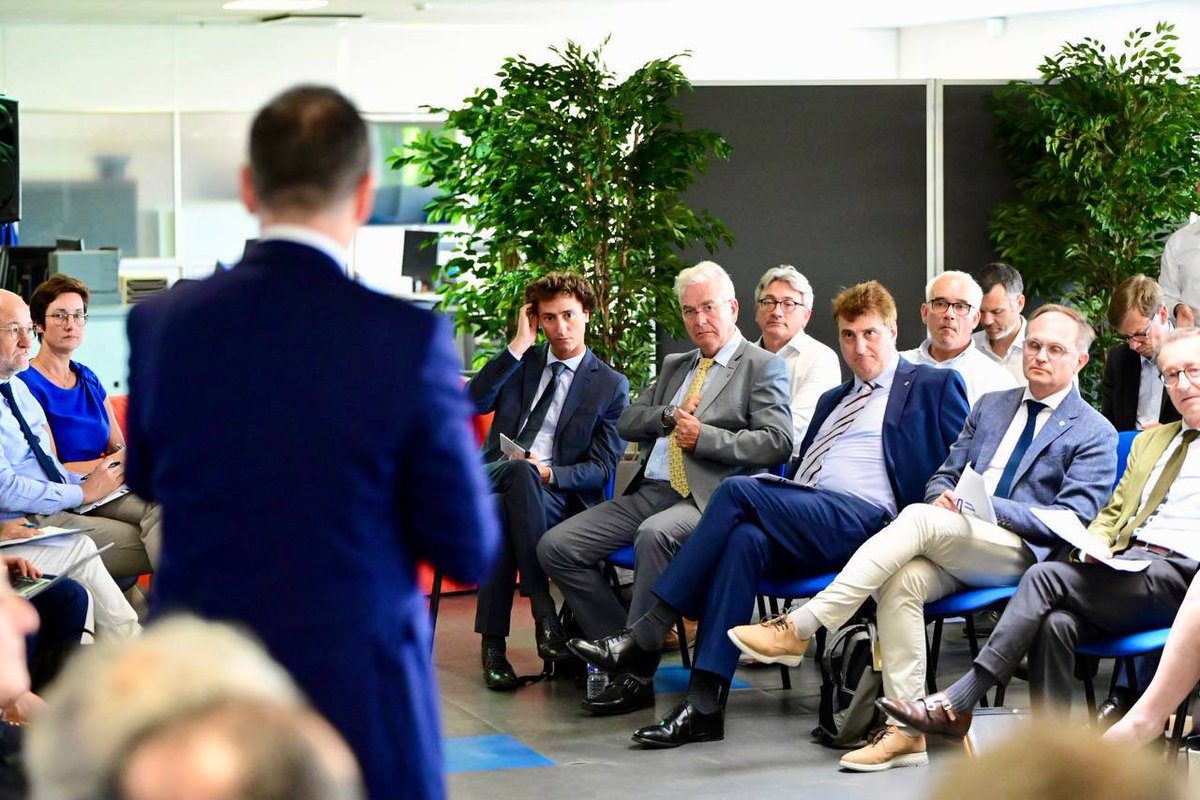 À Nersac, au cœur de la <a href="/NvelleAquitaine/">Nouvelle-Aquitaine</a>, les Assises de la politique commerciale continuent.

Ni naïveté, ni repli : nous construisons une stratégie souveraine, au service des exportateurs français.

Protéger, diversifier, défendre. 🇫🇷
#AssisesCommerciales