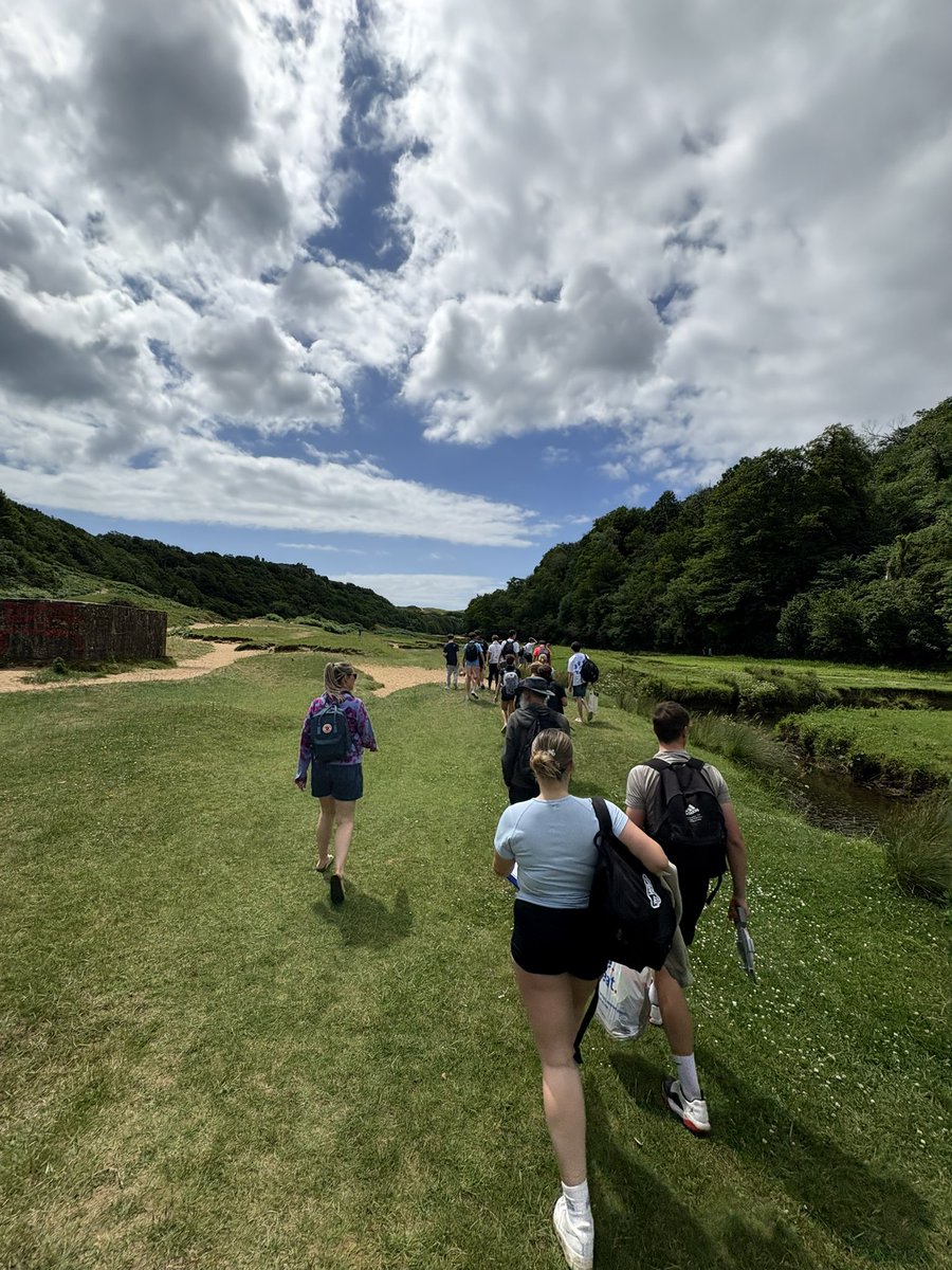 HumanitiesBH's tweet image. Year 10 Geographers had a lovely day in River Ilston, leading up to Three Cliffs Bay, as part of their coursework! They were all absolutely fantastic.