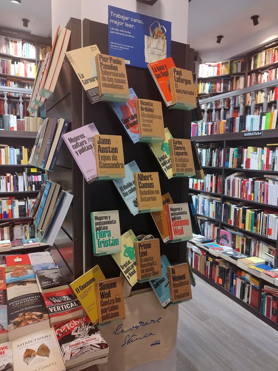 mataderounolib's tweet photo. ¡¡¡Altamarea presente!!! Trabajar cansa, amiguitos. Mejor leer. Siempre. 🖤

#altamarea #mataderouno #oviedo #uviéu #oviedoescultura https://t.co/BOvh93XRW4