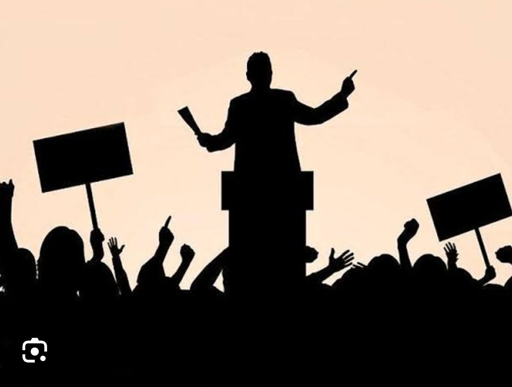 BilgeKa12625732's tweet image. Demokrasi artık sandık değil, algoritma işi…
Kimi seveceğini,neye kızacağını ekran söylüyor.
Bir halk,en kolay parçalanmış, kendiyle kavgalı ve gündeme bağımlıysa yönetilir.
Devletler düşmandan korkmaz.  
Asıl tehdit,düşman değil düşünmeyi bırakamayandır.
#düşünme  #algoritma