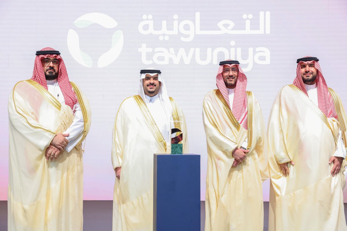 من القطاع الخاص؛ شركة التعاونية للتأمين تستلم درع المستوى البرونزي تقديرًا لالتزامها بأعلى معايير الجودة ضمن الدورة السابعة لـ #جائزة_الملك_عبدالعزيز_للجودة
#سعيٌ_نحو_التميز