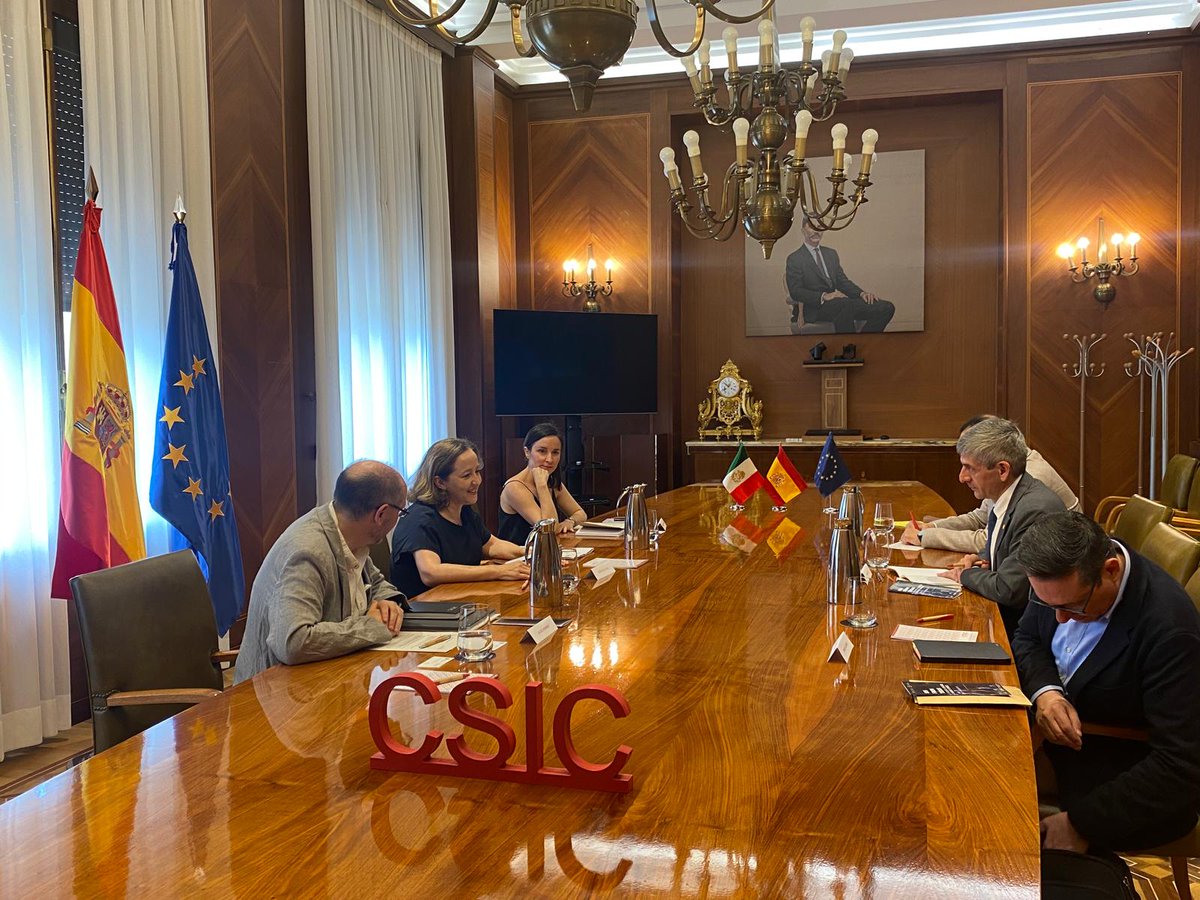 El <a href="/CSIC/">CSIC</a> se ha reunido hoy con <a href="/UNAM_MX/">UNAM</a> con la finalidad diseñar nuevas formas de colaboración para consolidar nuestra ya estrecha colaboración 

Gracias a W. Lee Alardin, C. Murayama y D. Celorio por visitarnos hoy