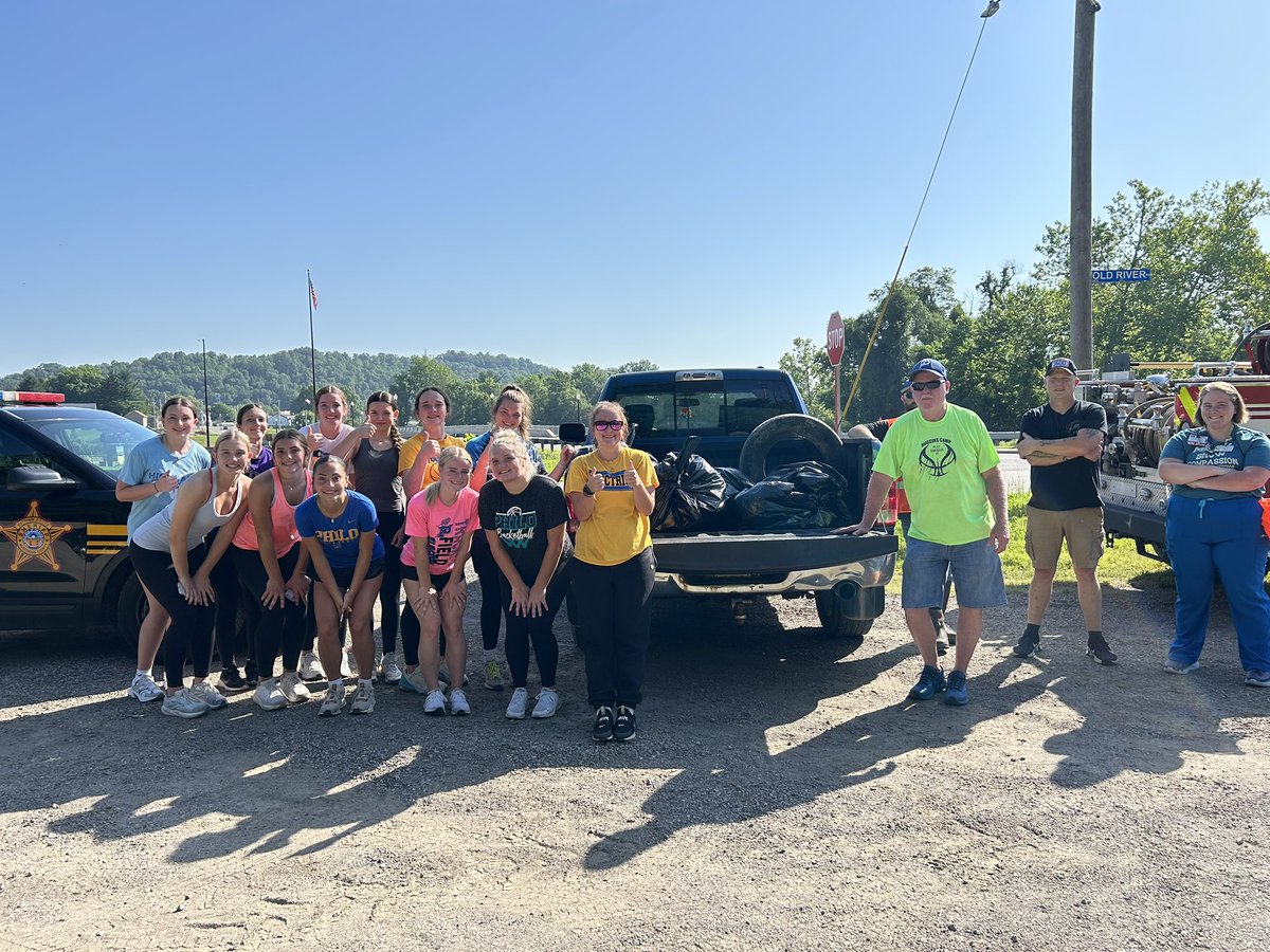 Dan Hilty (@philogirlsbball) on Twitter photo The 12th annual Clean Up The Community event. Thank you to everyone who volunteered their time to make this a success. <a href="/FranklinLocal/">Kacey Cottrill</a> <a href="/AthleticPhilo/">Philo Athletic Boosters</a> <a href="/PhiloAD/">Philo Athletics</a> Before and after photos. The 12th annual Clean Up The Community event. Thank you to everyone who volunteered their time to make this a success. <a href="/FranklinLocal/">Kacey Cottrill</a> <a href="/AthleticPhilo/">Philo Athletic Boosters</a> <a href="/PhiloAD/">Philo Athletics</a> Before and after photos.