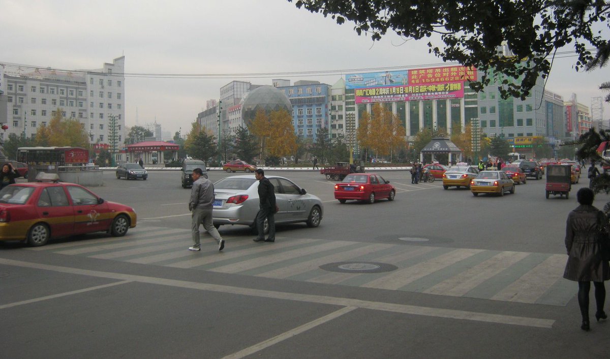 Metropolitics_'s tweet image. Can valuing a home for its use value constitute a form of resistance to housing financialization? Considering the case of housing in Hegang, China, Yimeng Yang argues that the grassroots rejection of the logic of financialization is a form of resistance.
buff.ly/IukHddi