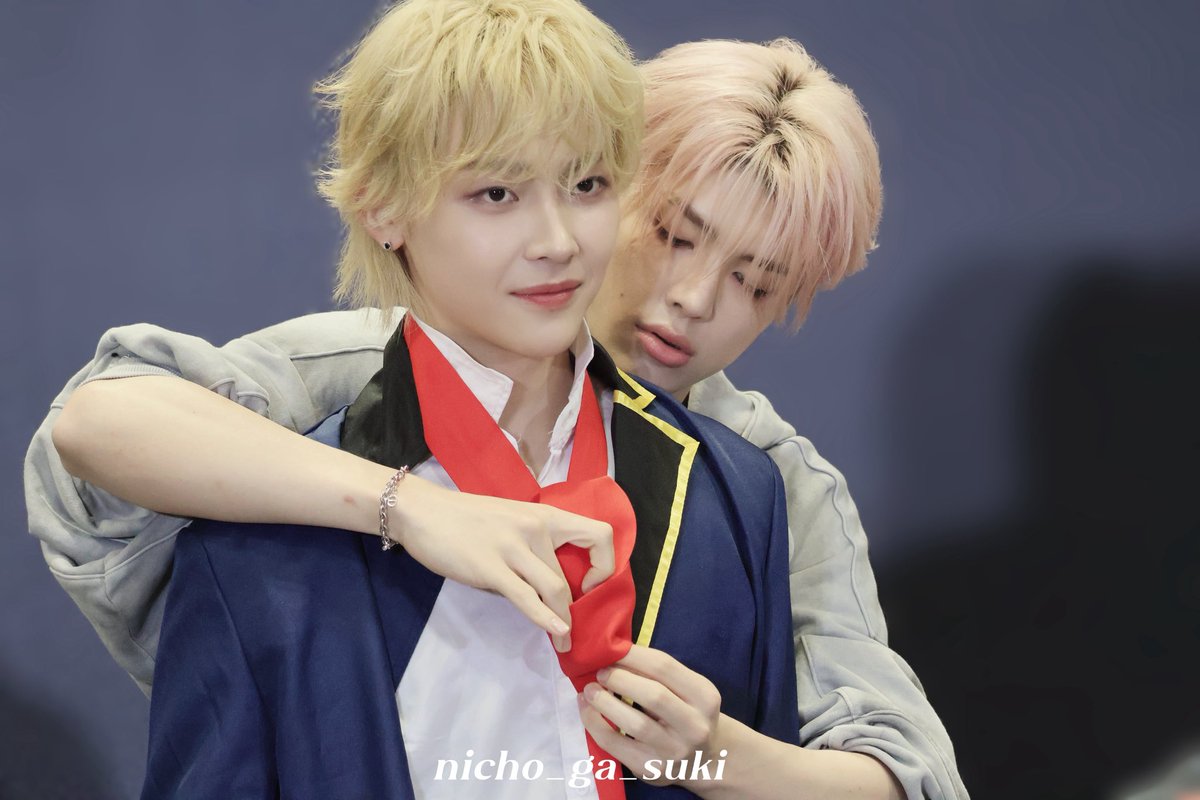 minisodeweno's tweet photo. the maknae and his maki hyung 🥺 https://t.co/F7FH7EI6mw