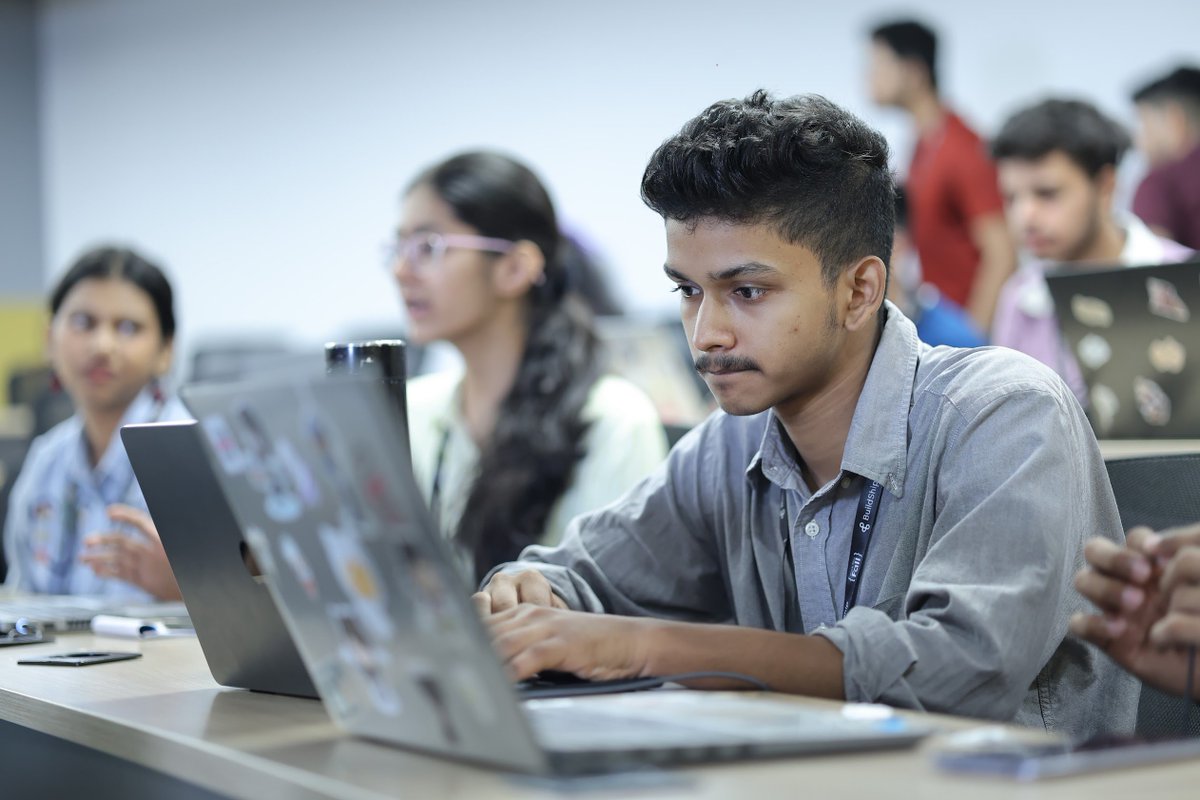 anujxforge's tweet image. Recent @BuildShipApp hackathon organised by @hackthisfall !