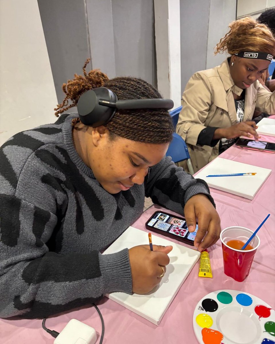 GESCCINC's tweet photo. Our youths had a blast creating art. Thank you to our teachers and students who made it such a successful and fun activity!
#artsaccess #youthdevelopment #artsed #arteducationmatters #youthart
#artadvocacy #arteducation #GESCC https://t.co/ZOTtt8NfA1