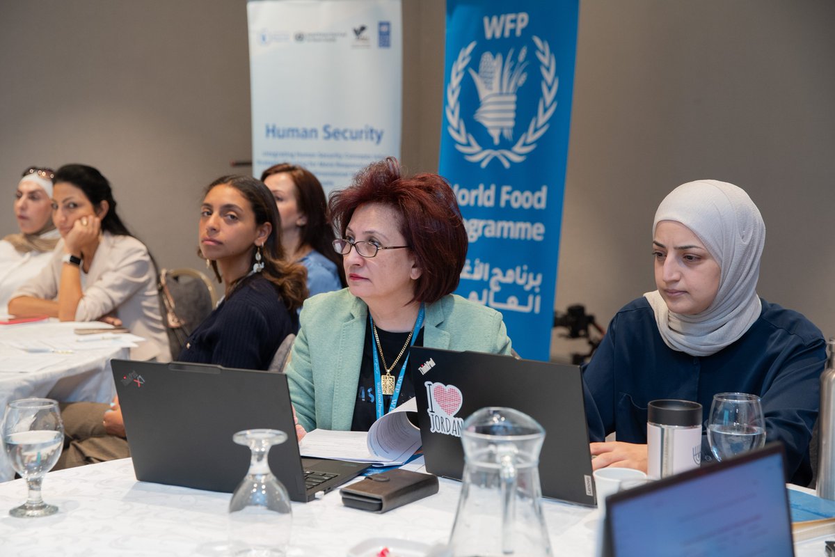 UNDPJordan's tweet image. أطلقنا الجلسة النقاشية الأولى لمشروع &quot;توسيع قاعدة بيانات الأمن الإنساني في الأردن&quot;، الذي ينفذه برنامج الأمم المتحدة الإنمائي (UNDP) وبرنامج الأغذية العالمي (WFP)، بالتعاون مع صندوق المعونة الوطنية (NAF).
جمعت الجلسة ممثلين عن الوزارات والبلديات ومنظمات المجتمع المدني والقطاع…
