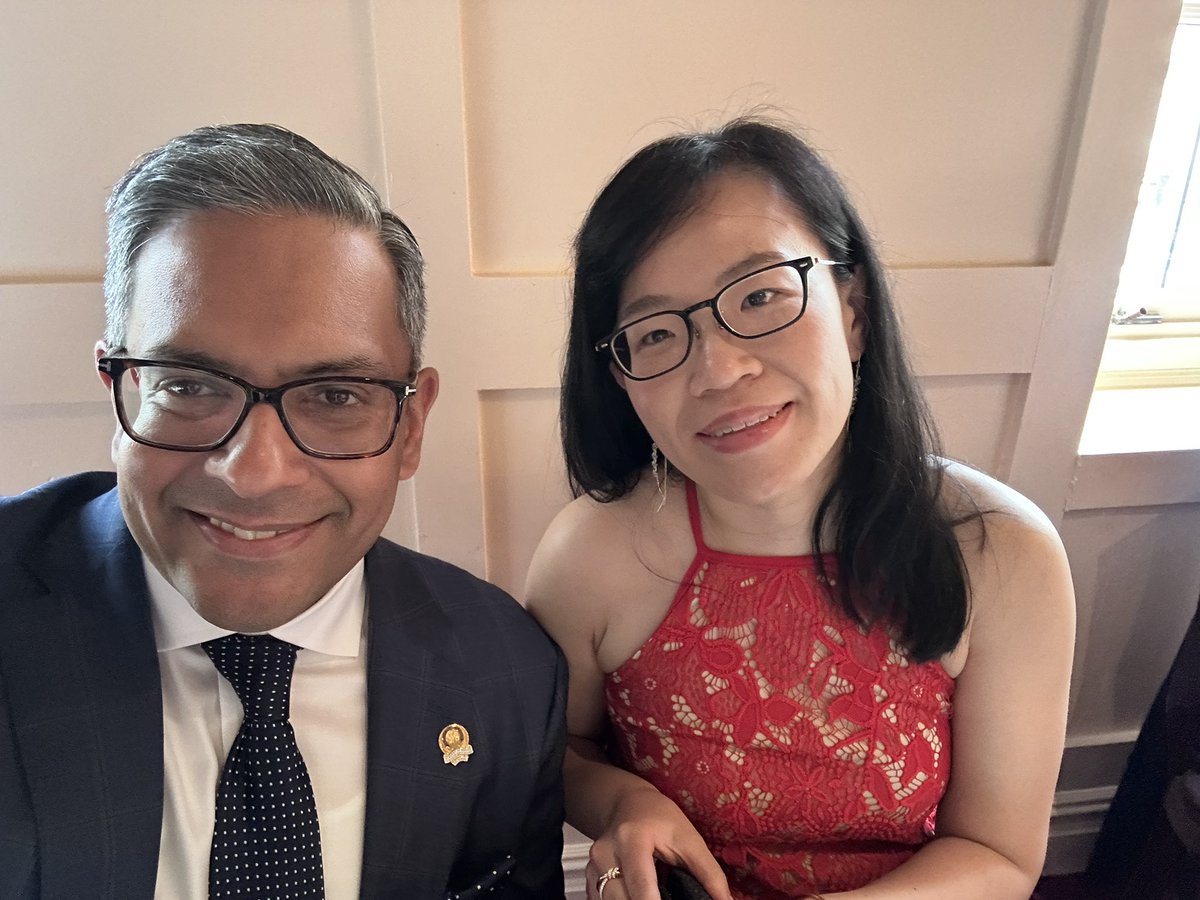 SurgEdMD's tweet image. Congratulations to Dr. Jenny Cai, Director of Emergency General Surgery and Associate Program Director @rwjsurgery for winning Teacher of the Year!! ππ½ππ½ππ½ππ½πͺπ½πͺπ½@RWJMS @DylanRNieman @RachelChoron @A_Teich