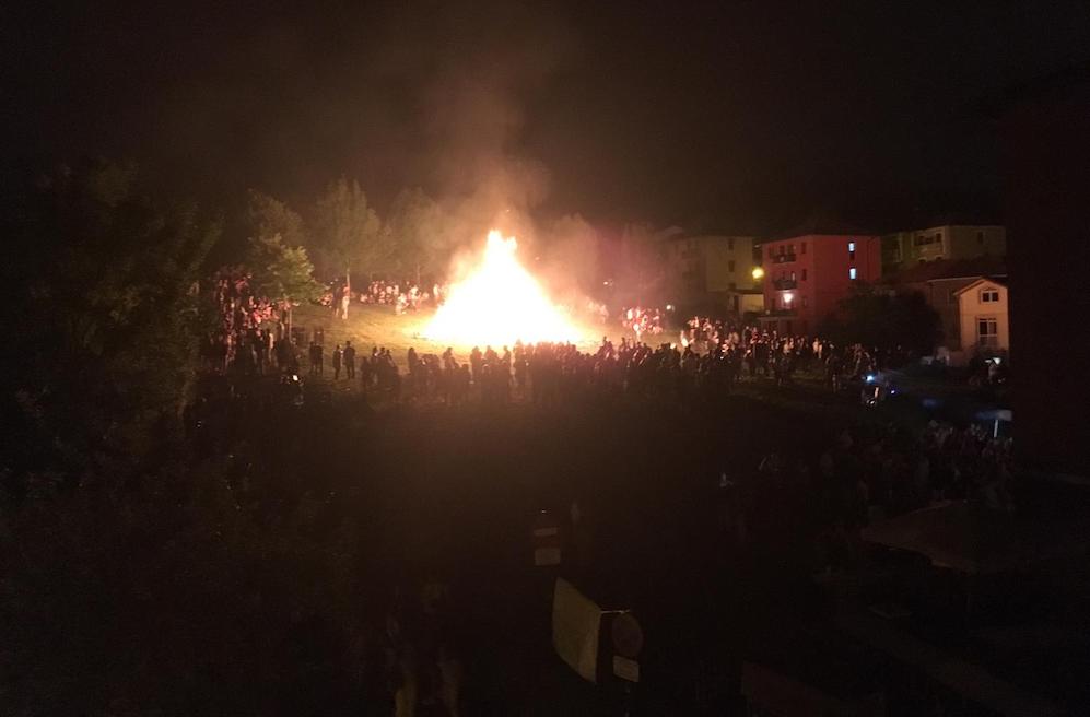 Su Gauak araztuko ditu txar guztiak Gaztañon
oarsoaldea.hitza.eus/2025/06/23/su-…
#Errenteria #Orereta