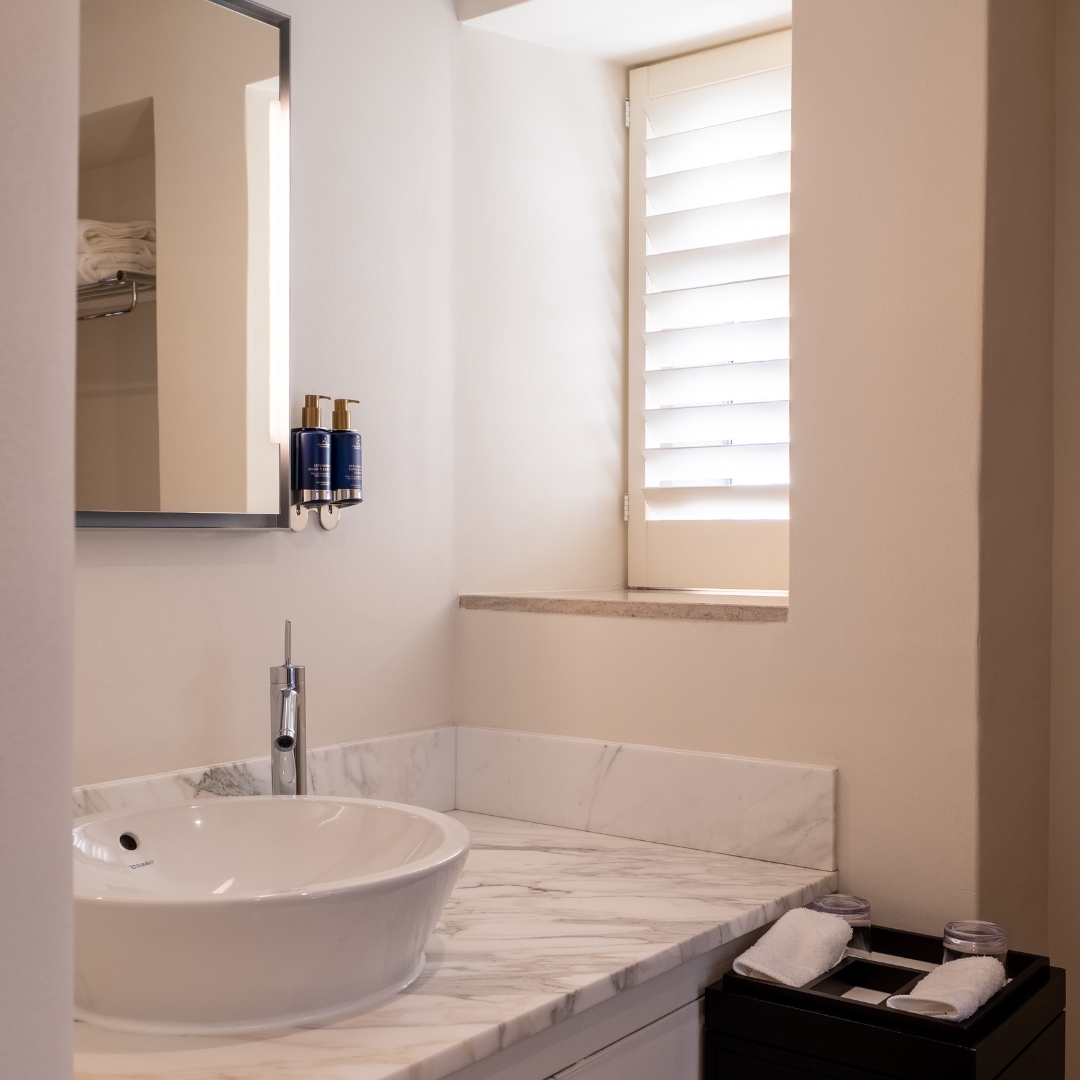 We can’t get enough of that golden afternoon light spilling into St Brides.

Warm, calm and cosy, the perfect welcome as you check in.

Book Here - rochcastle.com

#rochcastle #celticcollection #pembrokeshire #wales #castle #stbrides