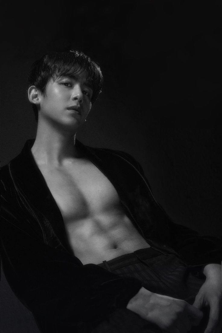 Happy birthday to Nichkhun

#영원한왕자님_닉쿤생일축하해
#Happy_NICHKHUN_day