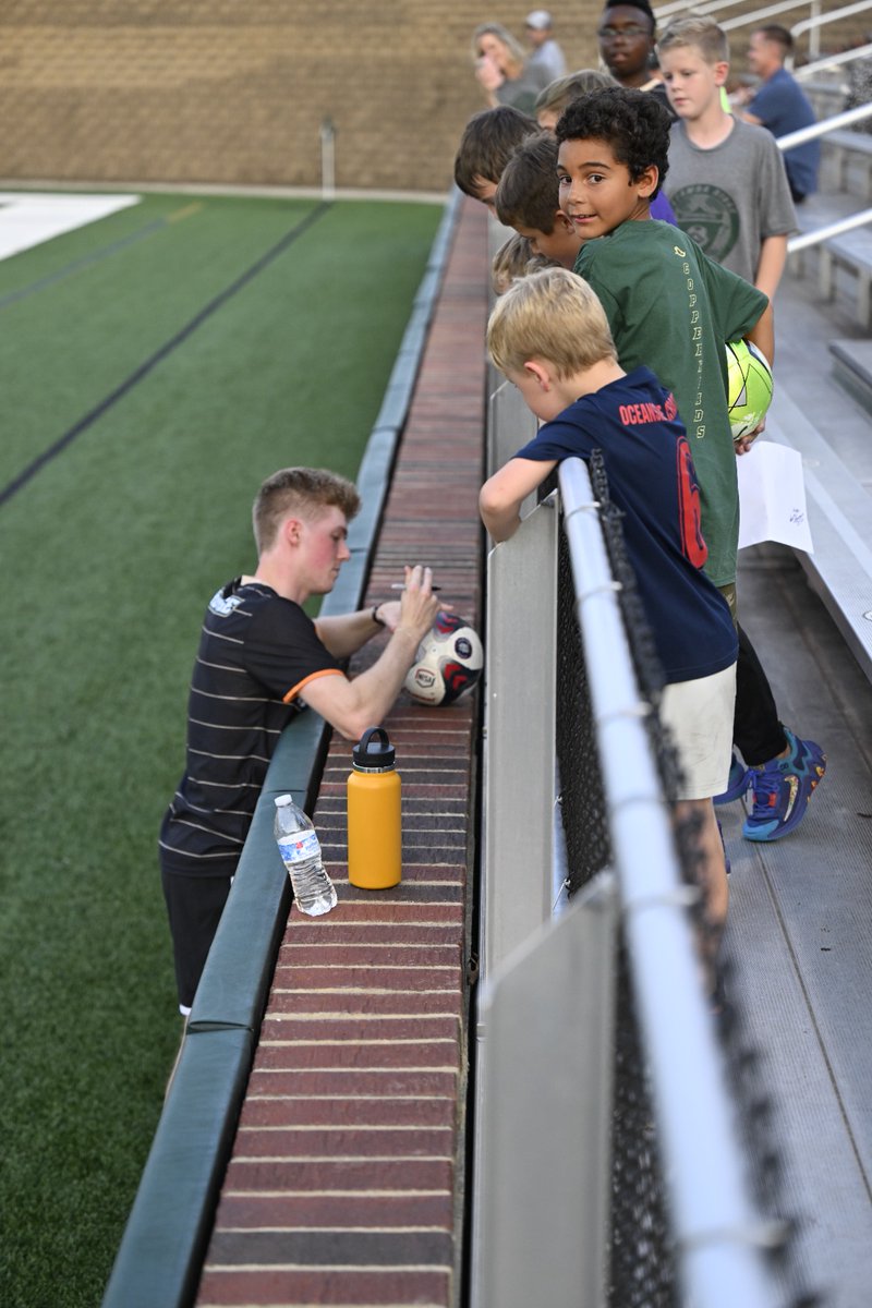 crhs_menssoccer's tweet photo. All campers &amp; their families are invited to the 5th annual alumni match.  Campers can get autographs from their favorite players.  The event raises money for the Henry Kalungi Foundation. Anchors Aweigh Lemonade will be on site to sell their famous drinks to support our program. https://t.co/Xuw30c0u7v