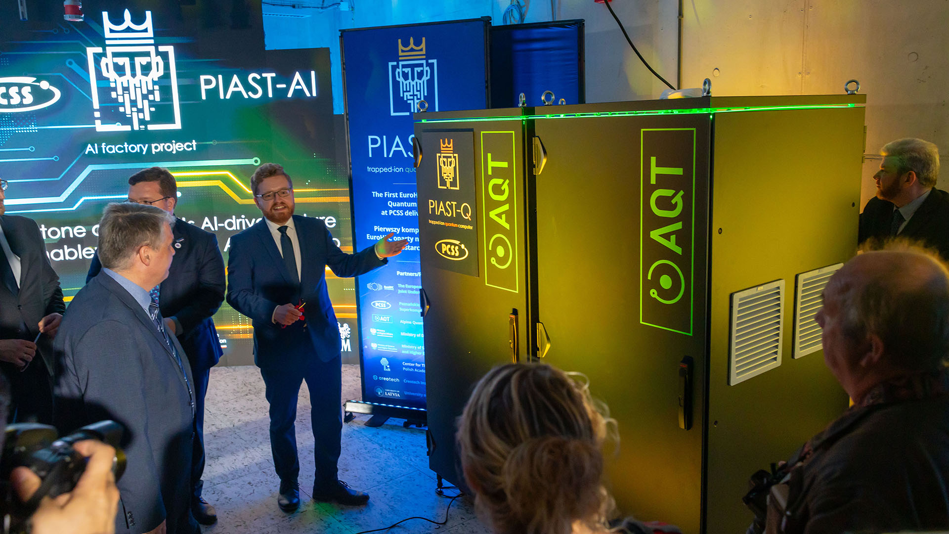 EuroHPC Joint Undertaking on X: "🎉Big leap for European #QuantumComputing! Today we inaugurated #PIASTQ, hosted by PCSS in Poznań and supplied by @AQT_GmbH: the 1st in a series of #EuroHPC quantum computers !