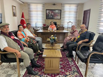 Yörük Efeler Dernekleri Kaymakamı Ziyaret Etti