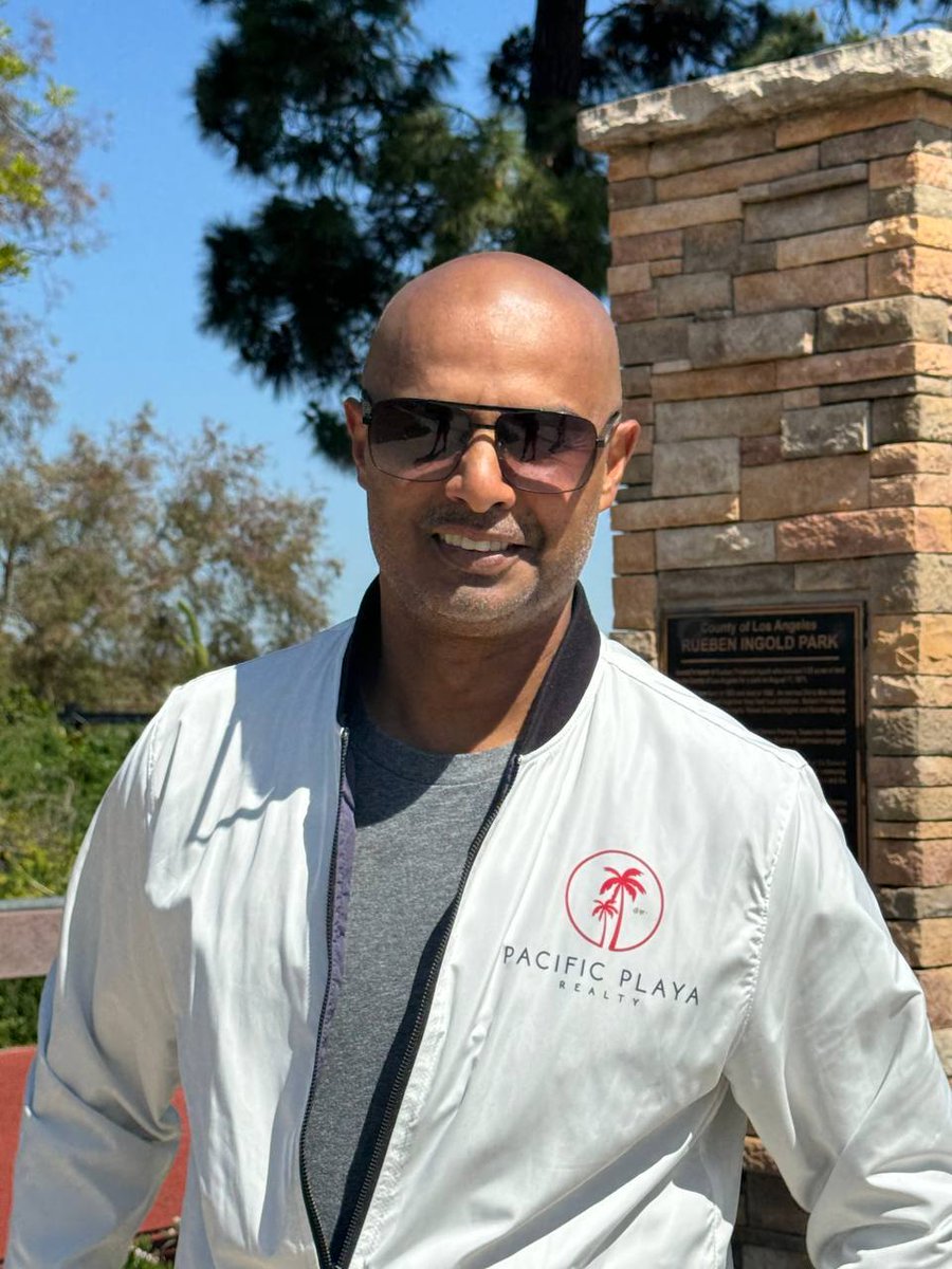 mrmunifali1's tweet image. Success is built, not guessed.

Authentic business style
Business strategy in action
Investment strategies

Every move should have a purpose.

#MrMunifAli #LeadershipTalk #StrategyInMotion #WealthBuilding #GrowthMindset