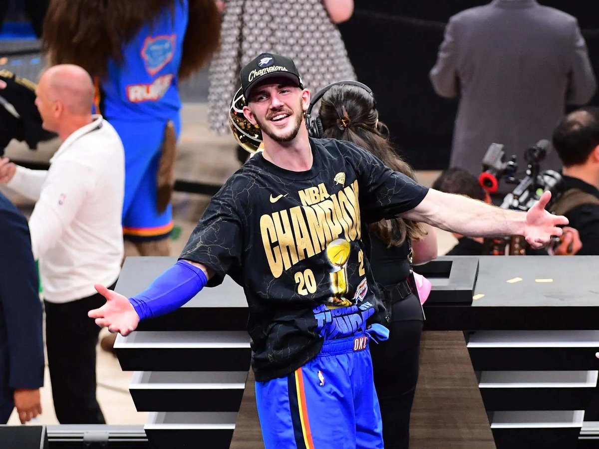 'Now I Got A Real One' - Alex Caruso Had A Couple Beers, Started Cracking Jokes That The Lakers Bubble Title Was Mickey Mouse And Doesn't Count