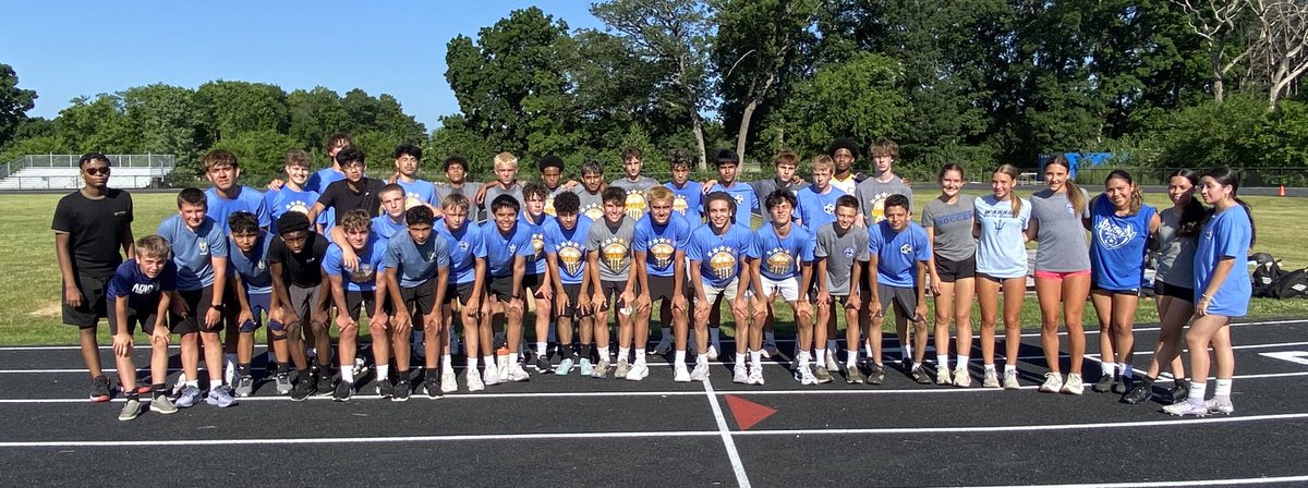 Man, it was super hot and humid, but that didn’t stop us from getting some good work done this morning! Everyone showed up with great energy and a positive attitude — seriously impressive. 😈⚽️