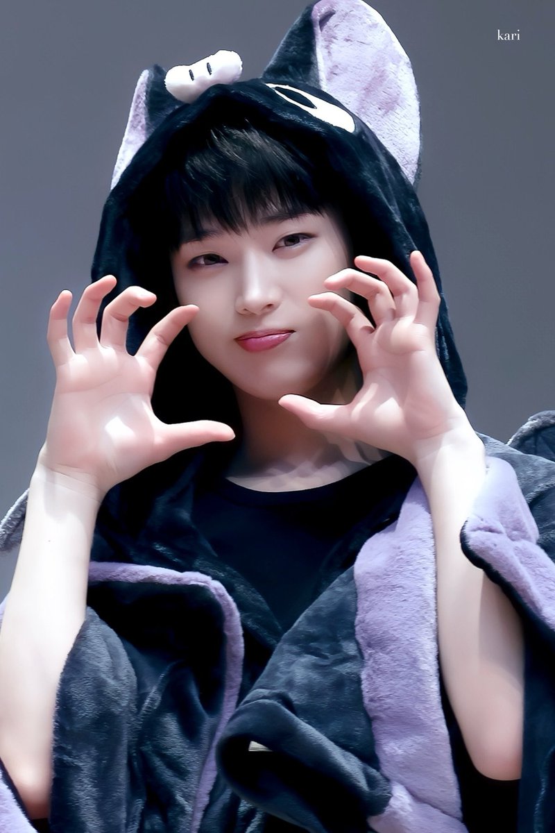 CiscarRoxy's tweet photo. Thankyou for always smiling &amp; bright u share. Please take care of your health, rest when you’re tired, &amp; keep smiling, your smile gives us strength.
You’re doing so well, and we’re so proud of you.

SUNOO STARLIGHT OF JUNE
#TakePrideinJuneNOO
#낮의달_선우_D1
#SUNOO #엔하이픈_선우 https://t.co/u2L06MyB9o