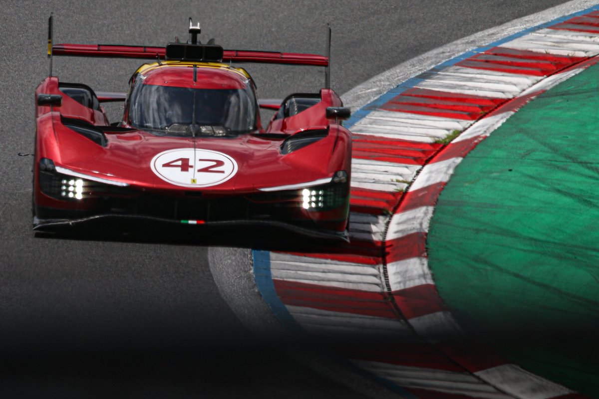 PiroroponRacing's tweet photo. 今年はパドックに入れていただけたので
写真も内側から撮影できました📷

フェラーリは優雅で美しい😍

#Ferrariracingdays 
#499PModificata
#Formula1 https://t.co/RqA966ZYx7