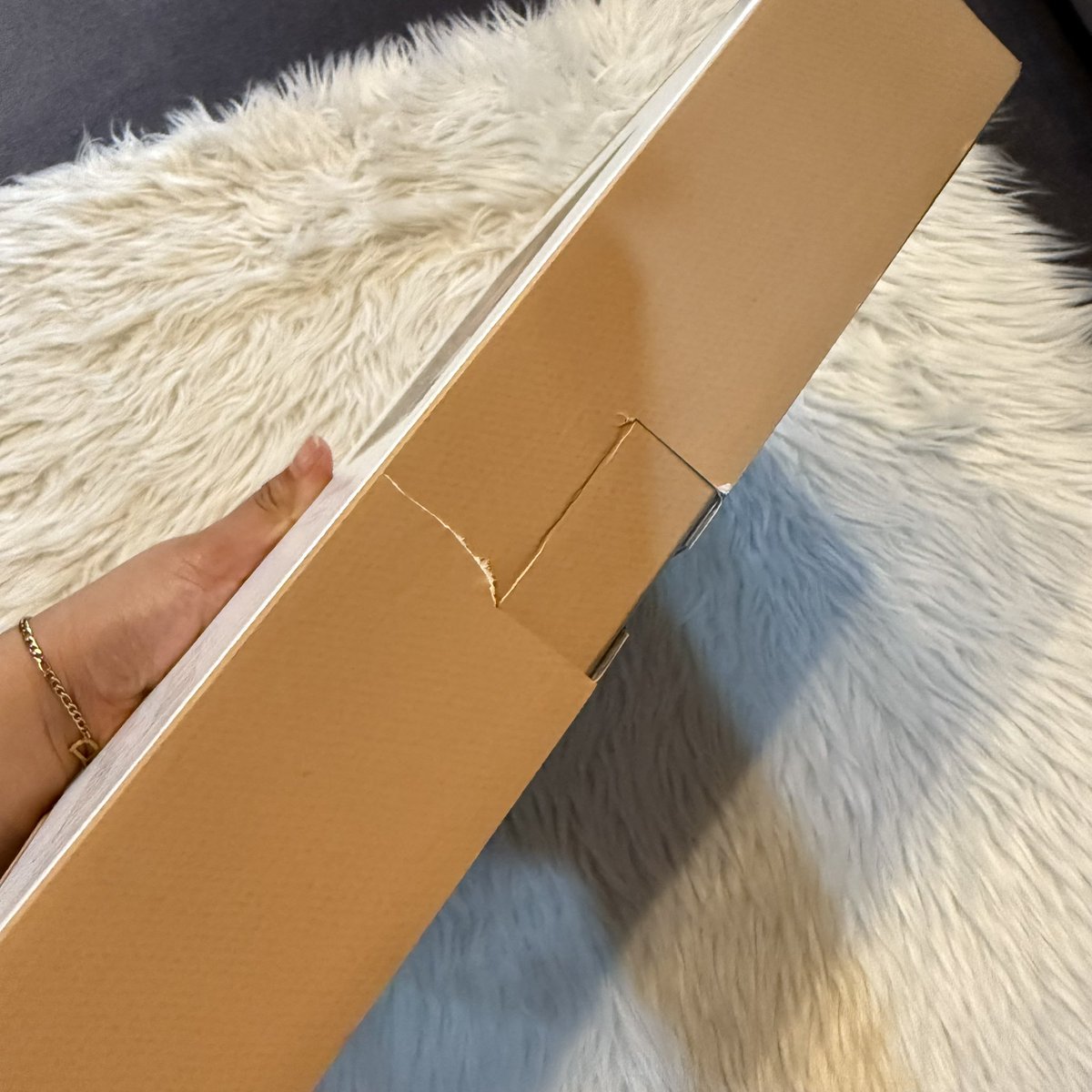 yeontannieee__'s tweet image. wts lfb got7 ph 

jinyoung season’s greetings 2023 
-unsealed — see photo for inclusions 

₱270 

- payo (prio)  
- gcash / bpi 
- jnt 

t. got7 park jinyoung seasons greetings 2023 ph