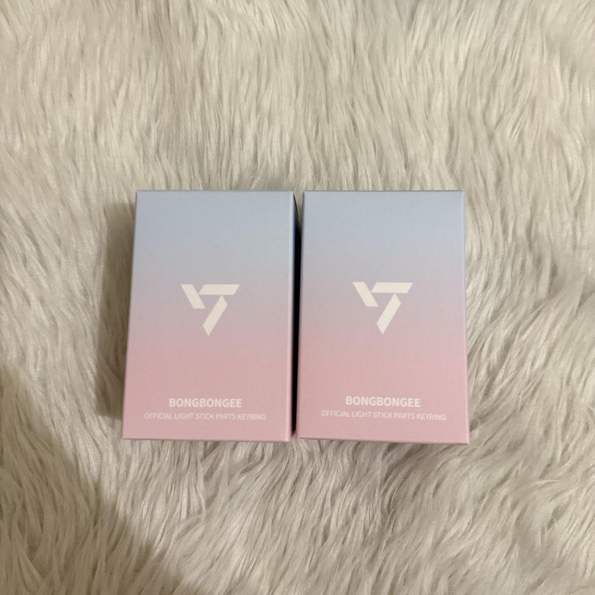 yeontannieee__'s tweet image. wts lfb ph

Seventeen bongbongee light stick keyring 
sealed 

₱650 ea  

- payo / dop with nrdp
- gcash / bpi 
- jnt 

t. seventeen svt light stick caratbong bongbongee keyring ph