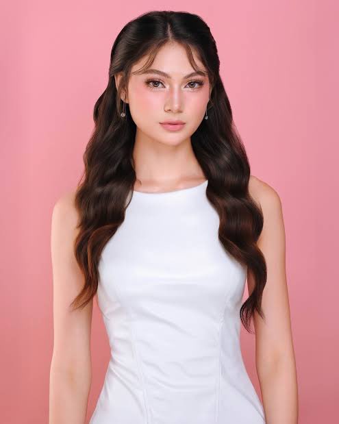 PopPlanet_'s tweet photo. CharEs (Charlie Fleming and Esnyr) is the very first final duo to make it into the Big 4 of “Pinoy Big Brother: Celebrity Collab Edition”
#ChaEs
#PBBCollabFirstBig4 https://t.co/qguRXmXsXH