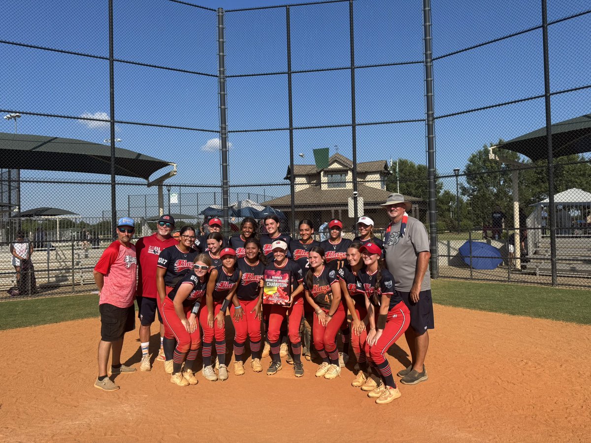 MackMostoller's tweet photo. Team went 7-0 in South Carolina and finished with a total of only 4 runs getting scored against us all weekend. I ended up batting .500 for the weekend. So happy where I’m at, and I can’t wait for more! @WoffordSoftball @UpstateSoftball @ElonSoftball @CatamountSB @TXBlaze16uFL https://t.co/aL4gop2c34