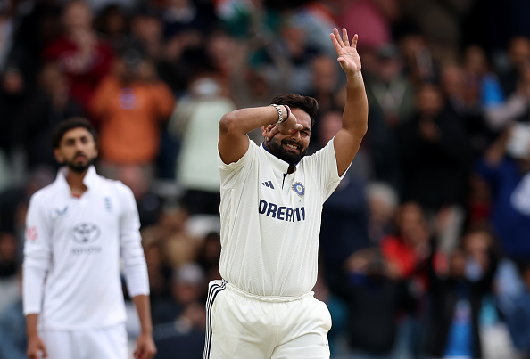 FarziCricketer's tweet image. &quot;Spiderman spiderman, tune churaya mere dil ka chain&quot; ahh celebration.