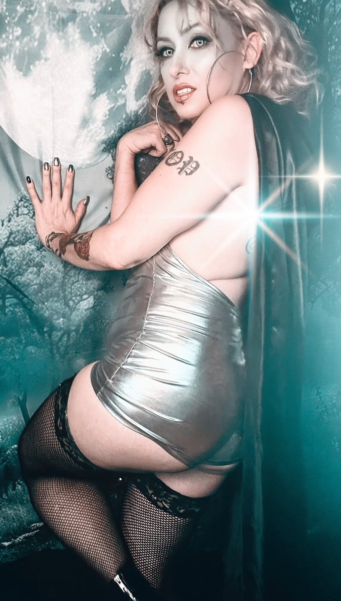 onlyfans.com/daarkfaery