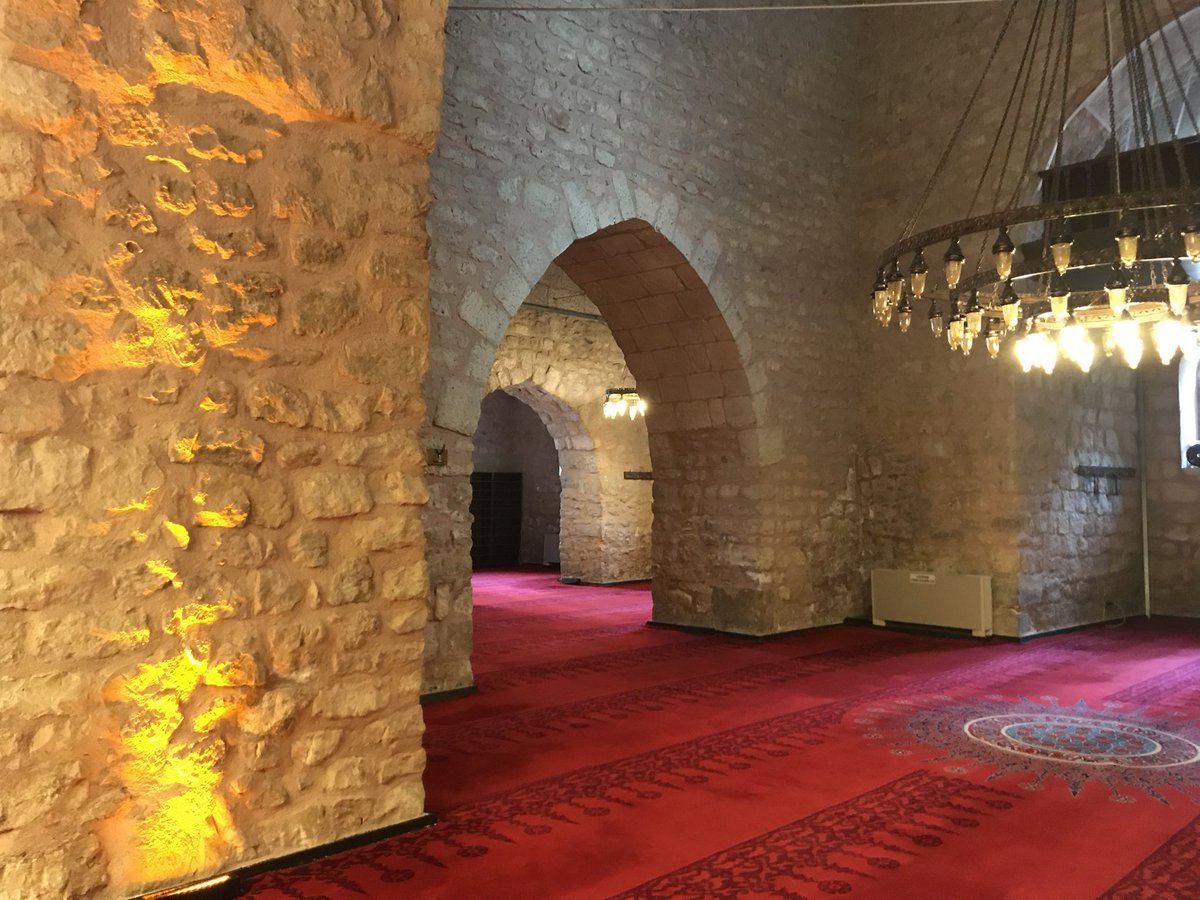 Türkiye’de bildiğim kadarıyla sadece çocuklar için özel mihrabı olan tek cami Selçuklu dönemi eseri olan Siirt Ulu Camii.