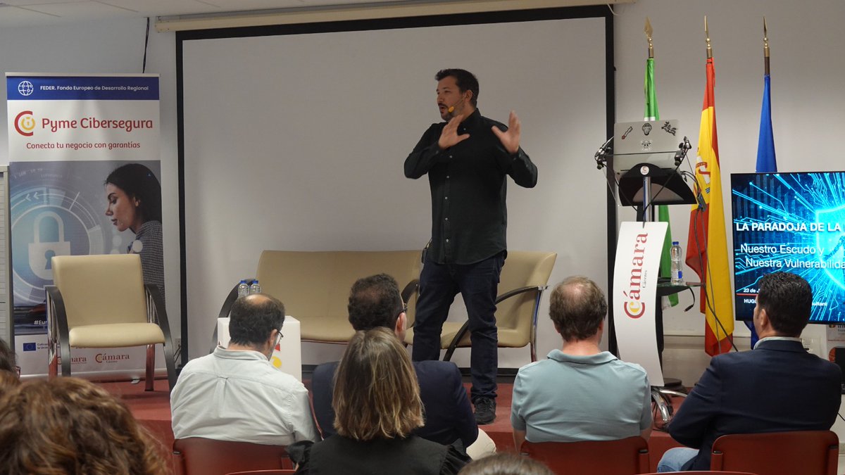 Cámara de Cáceres (@camaradecaceres) on Twitter photo 🔐 Medio centenar de asistentes se han dado cita en nuestro vivero de empresas de Plasencia para aprender a crear su propio escudo digital frente a los ataques cibernéticos, gracias a la jornada sobre #ciberseguridad de <a href="/ciber_uex/">Cátedra Ciberseguridad INCIBE-UEx-EPCC</a> y el Plan de Talento Digital de <a href="/econoempleoEXT/">Economía, Empleo y Transformación Digital</a> 🔐 Medio centenar de asistentes se han dado cita en nuestro vivero de empresas de Plasencia para aprender a crear su propio escudo digital frente a los ataques cibernéticos, gracias a la jornada sobre #ciberseguridad de <a href="/ciber_uex/">Cátedra Ciberseguridad INCIBE-UEx-EPCC</a> y el Plan de Talento Digital de <a href="/econoempleoEXT/">Economía, Empleo y Transformación Digital</a>