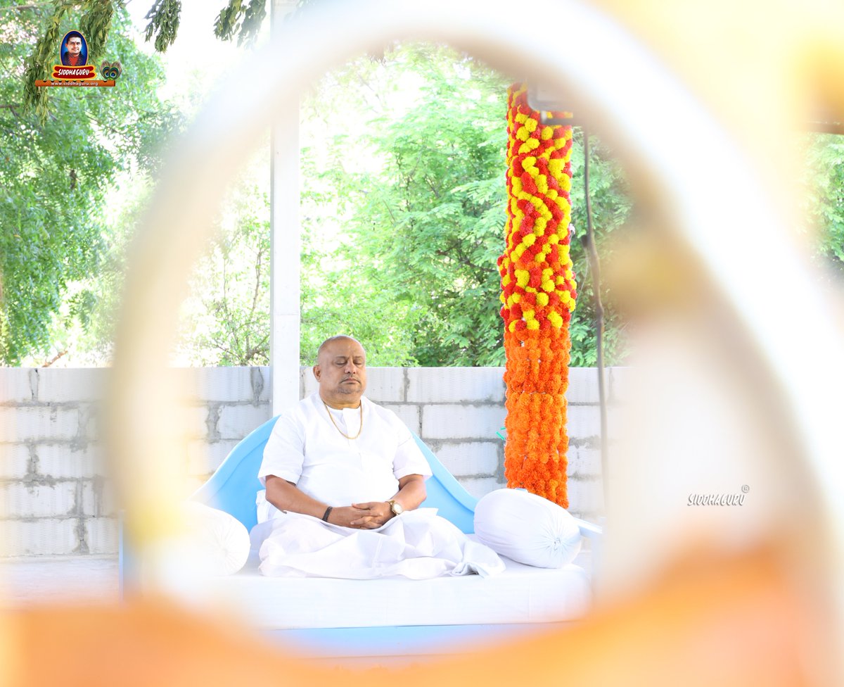 SiddhaguruRM's tweet photo. Meditation | Day 06 | 11 Days Mouna Dhyana Tapodeeksha.
#Day6Meditation #MounaDhyanaTapodeeksha #Siddhaguru
#DivineSilence #SacredJourney #SelfRealization #Tapodeeksha https://t.co/ieT0Xxb6BV