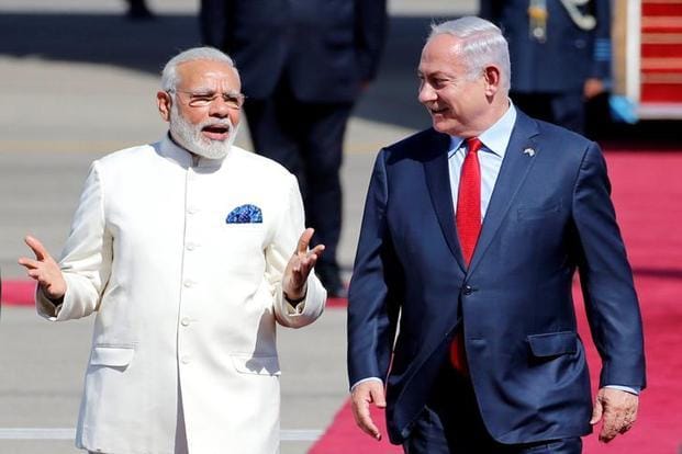 कुछ लोग अब भी नहीं समझ पा रहे कि किसका साथ देना है। ये लेख उन्हीं के लिए है — यह सिर्फ़ इज़राइल या मोसाद की बात नहीं है, न नेतन्याहू की नीतियों की।

यह एक ऐसी सभ्यता की कहानी है जिसे बार-बार कुचला गया, लेकिन फिर भी वह हर बार उठ खड़ी हुई।

आज के पोस्ट में इजरायल और भारत के विषय