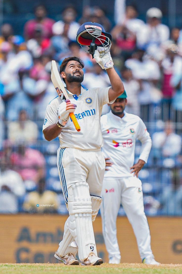 hpachar01's tweet photo. Rishabh Pant has made History in England 👌🏼❤️

The 1st Indian &amp; the 2nd International Player to score 💯 in both innings, left the home crowd in awe.
#ENGvsIND #RishabhPant #INDvsENG2025 https://t.co/z0nxbIcRdk