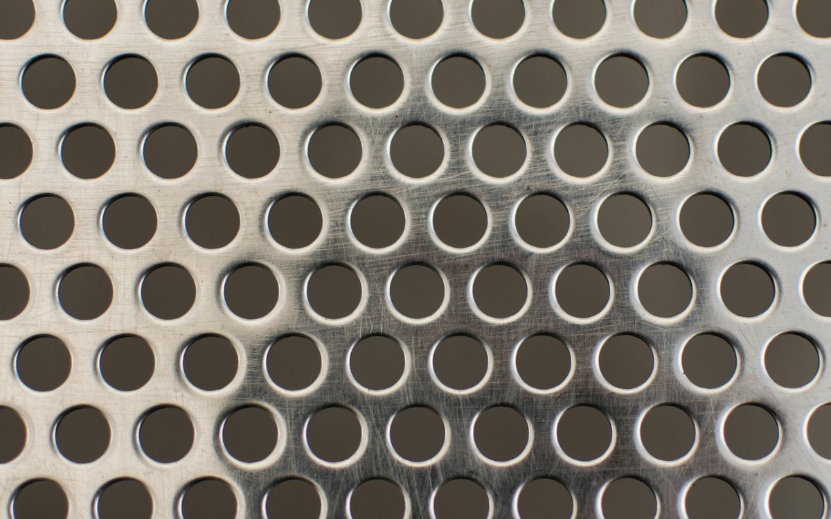 astar_research's tweet image. A detailed look at a tungsten-based semiconductor reveals how the spacing of surface defects can improve the material’s stability in atmospheric conditions.
Read more: bit.ly/463kbWo
