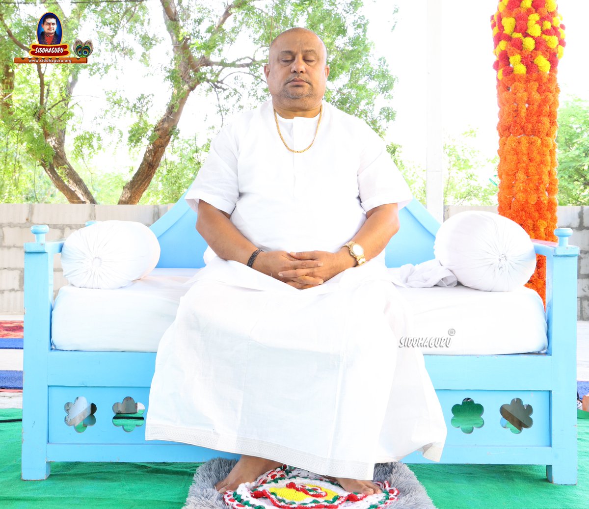 SiddhaguruRM's tweet photo. Day 06 | 11 Days Mouna Dhyana Tapodeeksha. #MounaDhyanaTapodeeksha #Siddhaguru #DivineSilence #SacredJourney #SelfRealization #Tapodeeksha https://t.co/Og4dGLRceG