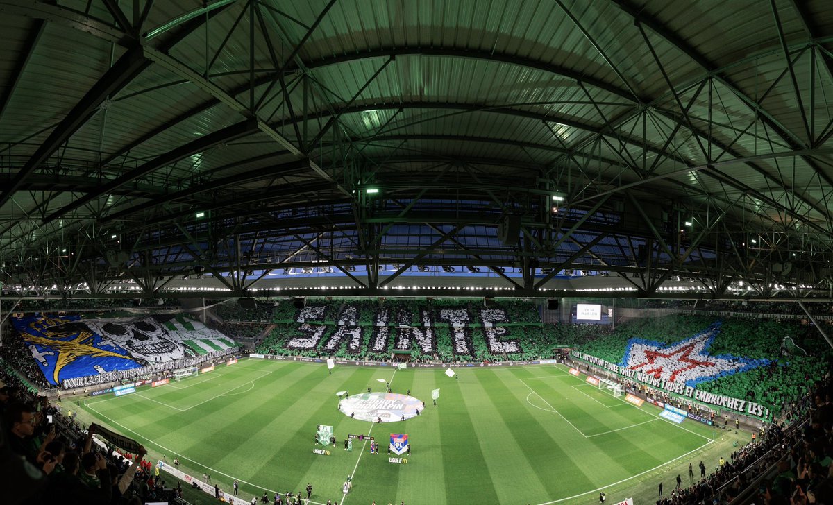 SachaNabet's tweet photo. Objectivement c’est ce tifo qui doit gagner LARGEMENT https://t.co/kLe2Rm9MR8