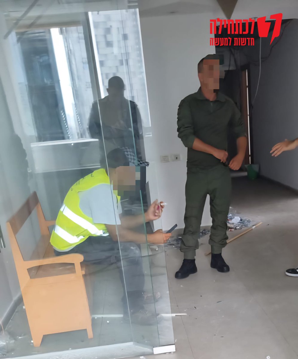 לוחמי מילואים חרדים מגדוד 951 סיכלו גניבת ענק מאזרחים שביתם נפגע מטיל. החיילים הגיעו הבוקר לזירה ברחוב ז'בוטינסקי ברמת גן, בה נפל  טיל בשבוע שעבר, על מנת לסייע לתושבים לפנות מבתיהם חפצים חיוניים. במהלך הפעילות הגיע אחד מהאזרחים והתלונן על כך שנעלם לו תיק ובו עשרות אלפי שקלים.